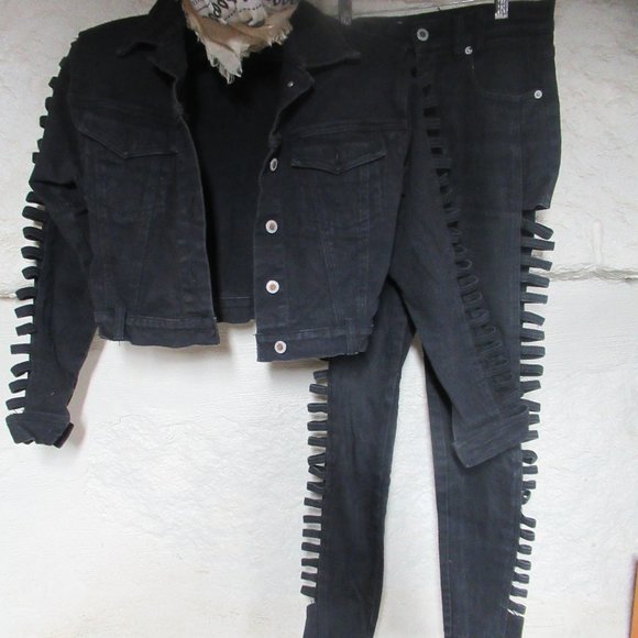 I.O.U Denim - Vintage Retro I.O.U Black Denim Jean Jacket (Sz, S) and Jean (Sz. 5) Set